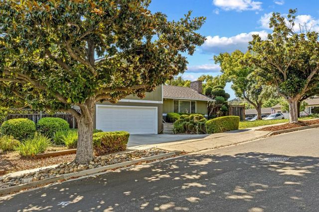 200 Danville Drive, Los Gatos, CA 95032