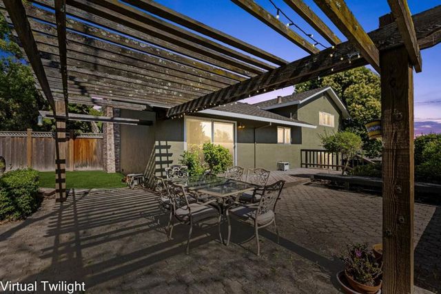 200 Danville Drive, Los Gatos, CA 95032