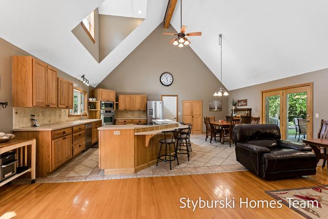 226 N 176th Avenue, Walkerville, MI 49459