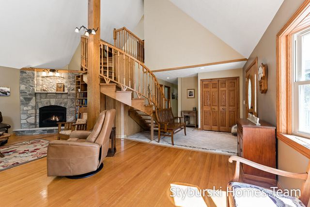 226 N 176th Avenue, Walkerville, MI 49459