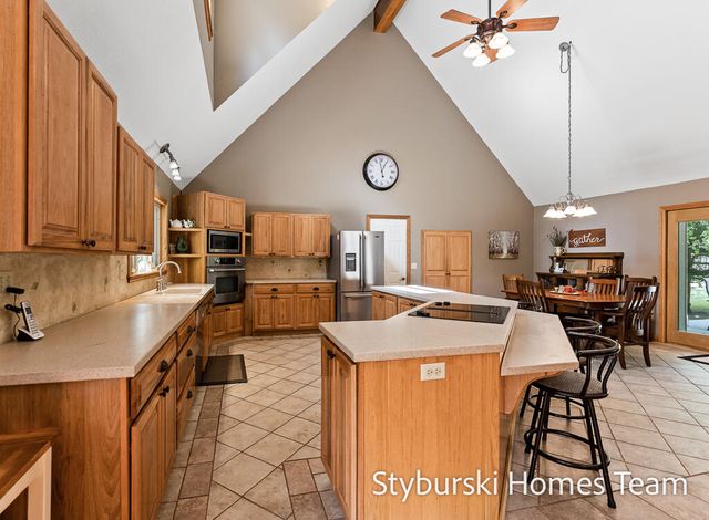 226 N 176th Avenue, Walkerville, MI 49459