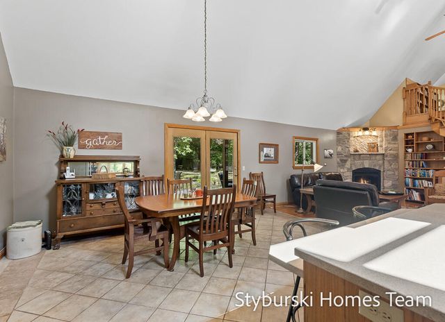 226 N 176th Avenue, Walkerville, MI 49459