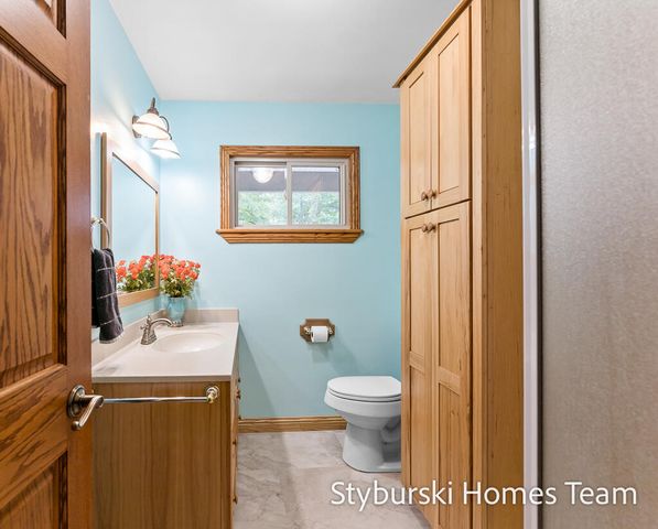 226 N 176th Avenue, Walkerville, MI 49459