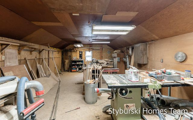 226 N 176th Avenue, Walkerville, MI 49459