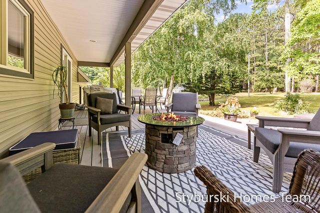 226 N 176th Avenue, Walkerville, MI 49459