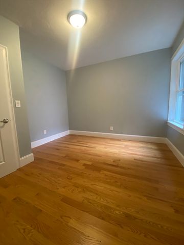 186 Kelton St 1A, Boston, MA 02134