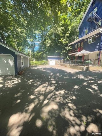 55 Garden Avenue 1, Hawthorne, NJ 07506