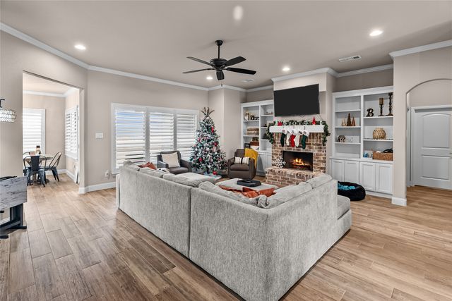 222 Rees Avenue, Godley, TX 76044