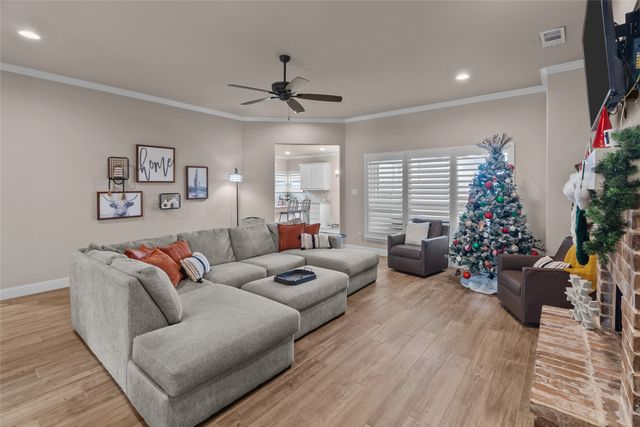 222 Rees Avenue, Godley, TX 76044