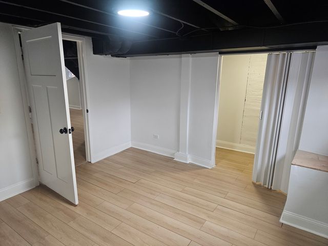 6125 W Newport Avenue, Chicago, IL 60634