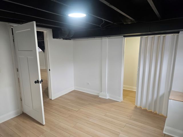 6125 W Newport Avenue, Chicago, IL 60634