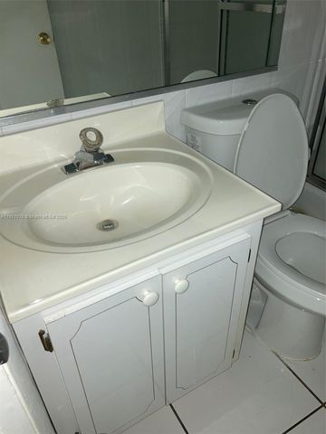 1530 SW 2nd St 103, Miami, FL 33135