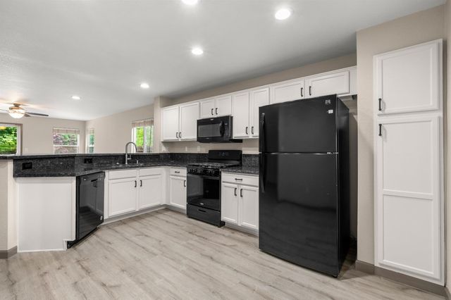 4380 Pinckney Way, Mather, CA 95655