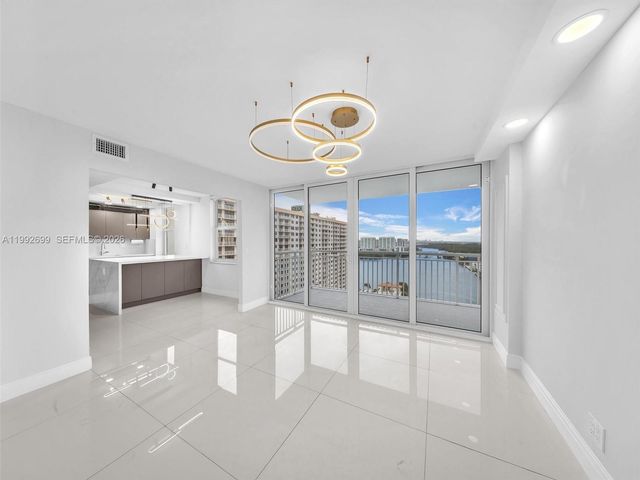 301 174th St 2004, Sunny Isles Beach, FL 33160