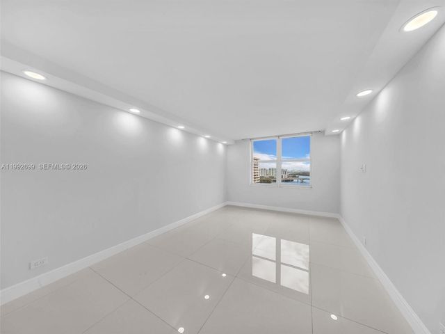 301 174th St 2004, Sunny Isles Beach, FL 33160