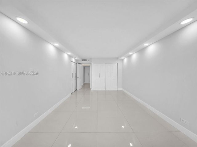 301 174th St 2004, Sunny Isles Beach, FL 33160