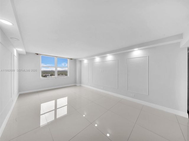 301 174th St 2004, Sunny Isles Beach, FL 33160
