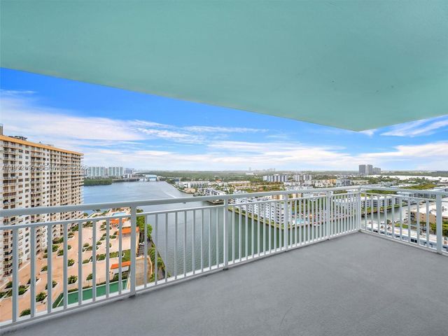 301 174th St 2004, Sunny Isles Beach, FL 33160