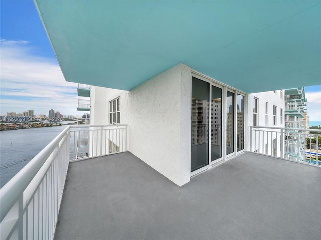 301 174th St 2004, Sunny Isles Beach, FL 33160