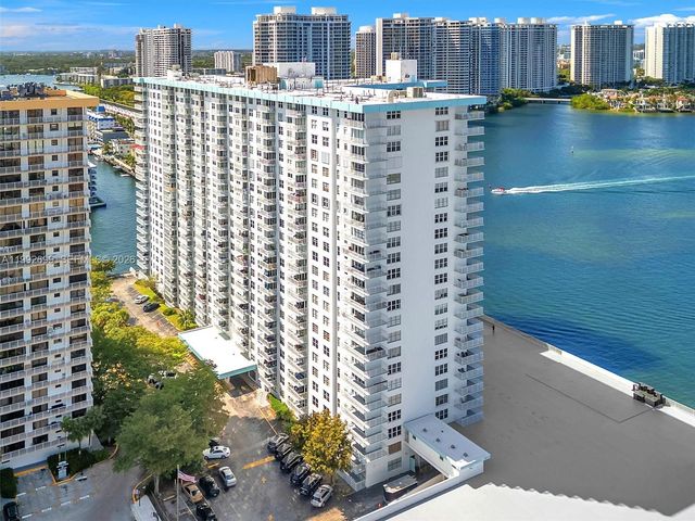 301 174th St 2004, Sunny Isles Beach, FL 33160