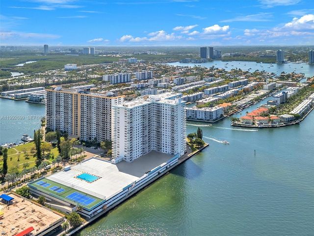 301 174th St 2004, Sunny Isles Beach, FL 33160