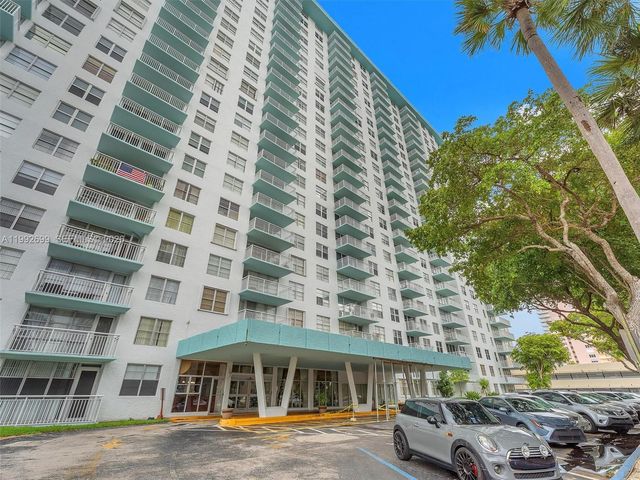 301 174th St 2004, Sunny Isles Beach, FL 33160