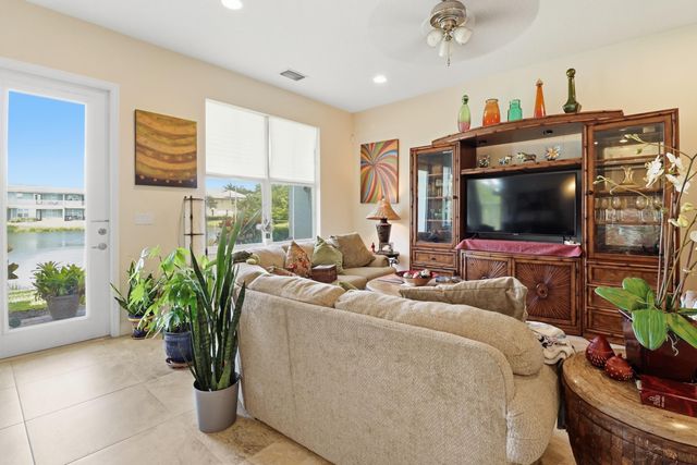 2133 WELLS Place, Palm Beach Gardens, FL 33418