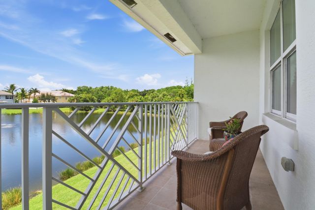 2133 WELLS Place, Palm Beach Gardens, FL 33418