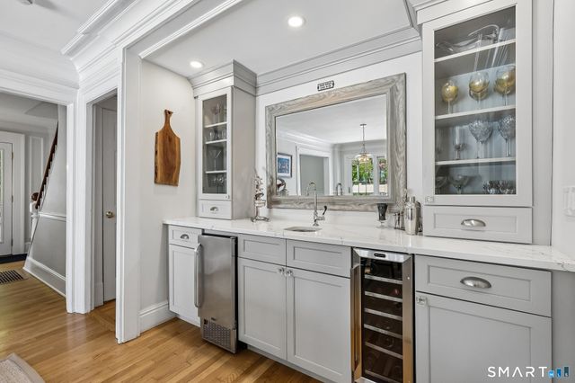 7 Ennis Lane, Fairfield, CT 06824