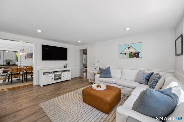7 Ennis Lane, Fairfield, CT 06824