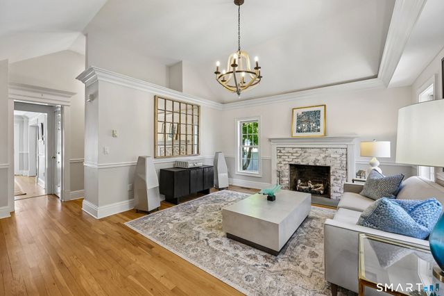 7 Ennis Lane, Fairfield, CT 06824