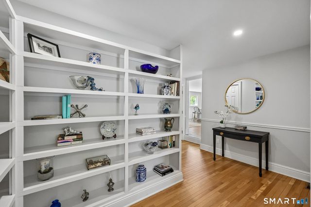 7 Ennis Lane, Fairfield, CT 06824
