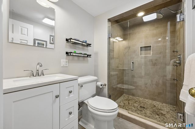 7 Ennis Lane, Fairfield, CT 06824