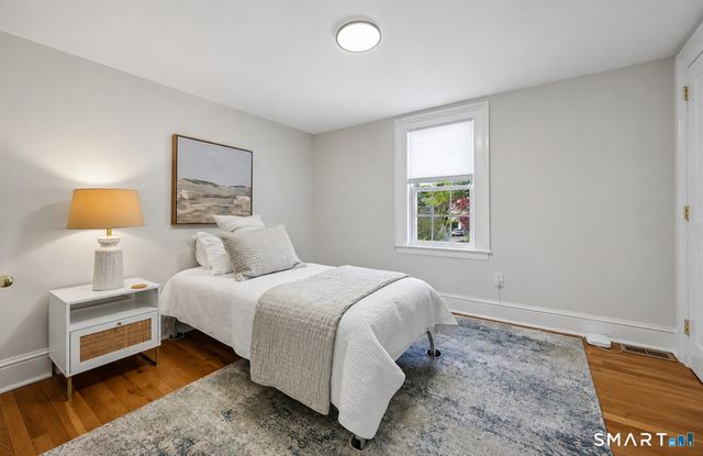 7 Ennis Lane, Fairfield, CT 06824
