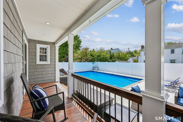 7 Ennis Lane, Fairfield, CT 06824