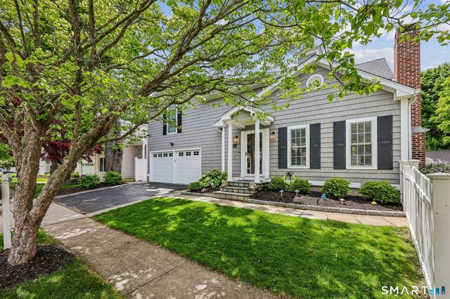 7 Ennis Lane, Fairfield, CT 06824