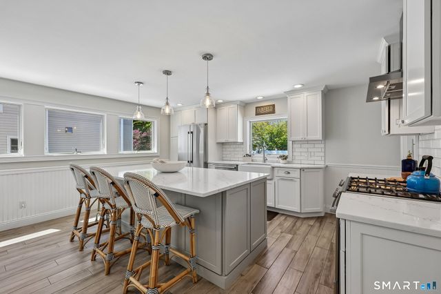 7 Ennis Lane, Fairfield, CT 06824