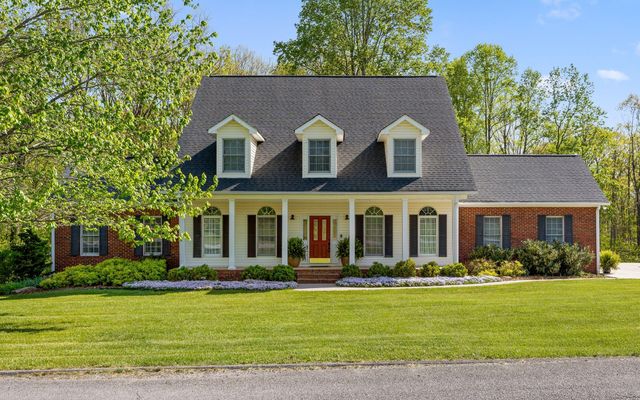 4832 Rolling Meadows Lane, Signal Mountain, TN 37377