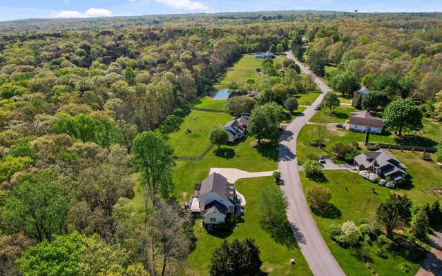 4832 Rolling Meadows Lane, Signal Mountain, TN 37377