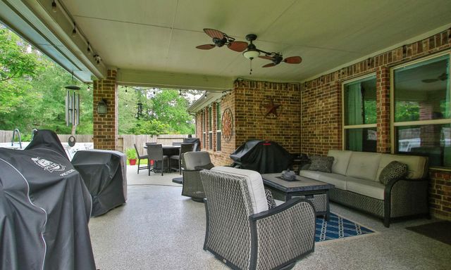 2658 Granite River Lane, Conroe, TX 77385