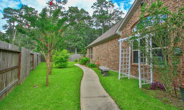 2658 Granite River Lane, Conroe, TX 77385