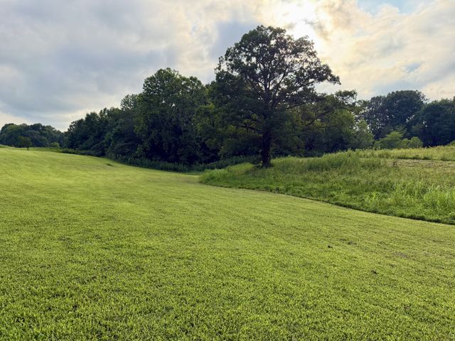 669 Houston Fielder Rd, Clarksville, TN 37043