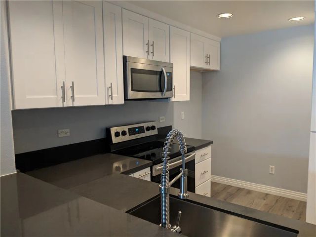 2243 Martin 205, Irvine, CA 92612