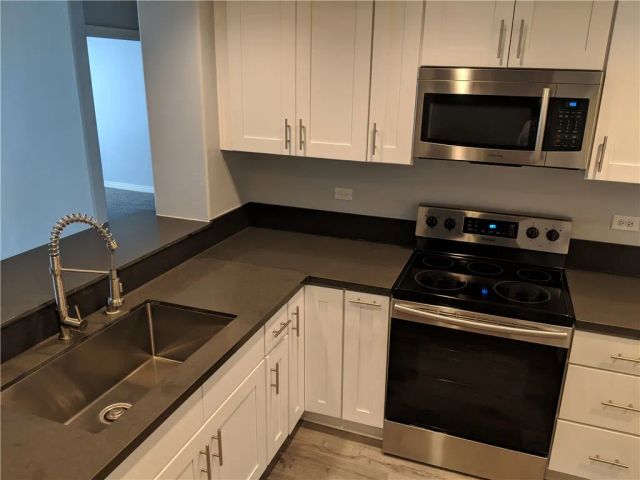 2243 Martin 205, Irvine, CA 92612