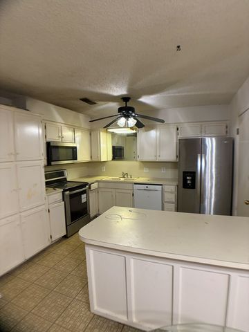 1005 Godfrey St, Midland, TX 79703