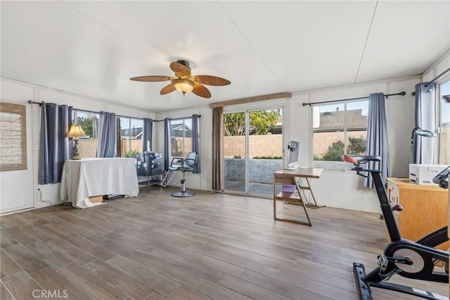 6021 Ivory Circle, Huntington Beach, CA 92647