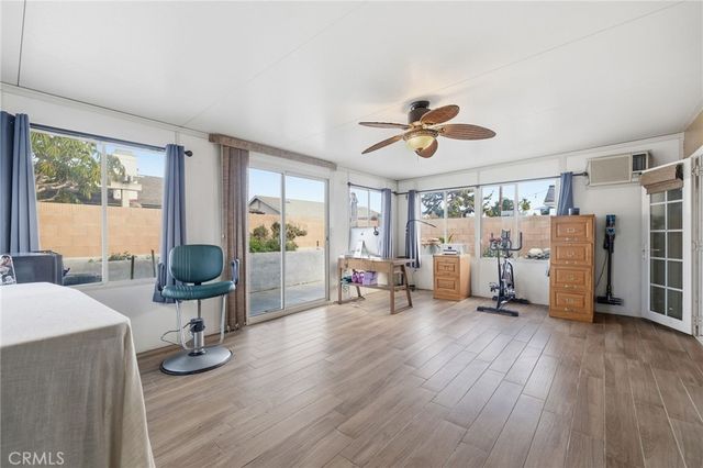 6021 Ivory Circle, Huntington Beach, CA 92647