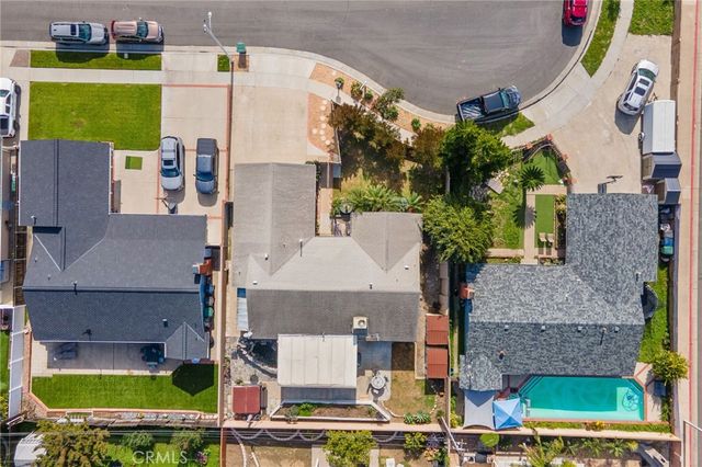 6021 Ivory Circle, Huntington Beach, CA 92647