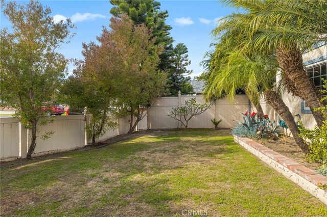 6021 Ivory Circle, Huntington Beach, CA 92647