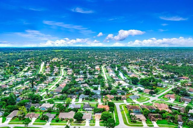 574 Juniper Place, Wellington, FL 33414